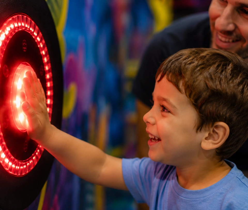 enfant souriant cible interactive