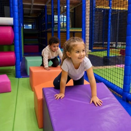 Parcours d'obstacles enfant jeu youkids