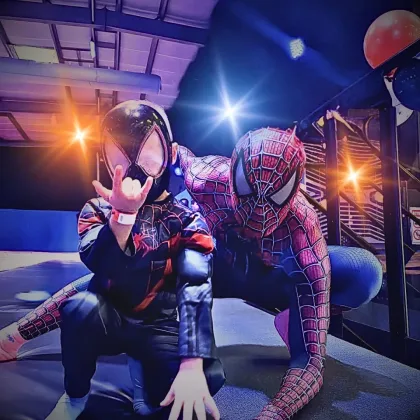 Spiderman enfant selfie
